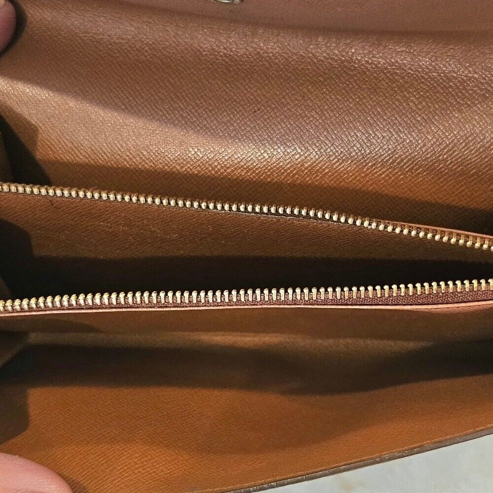 Louis Vuitton Monogram Sarah Wallet‎ - Brown w/COA! - Picture 10 of 15